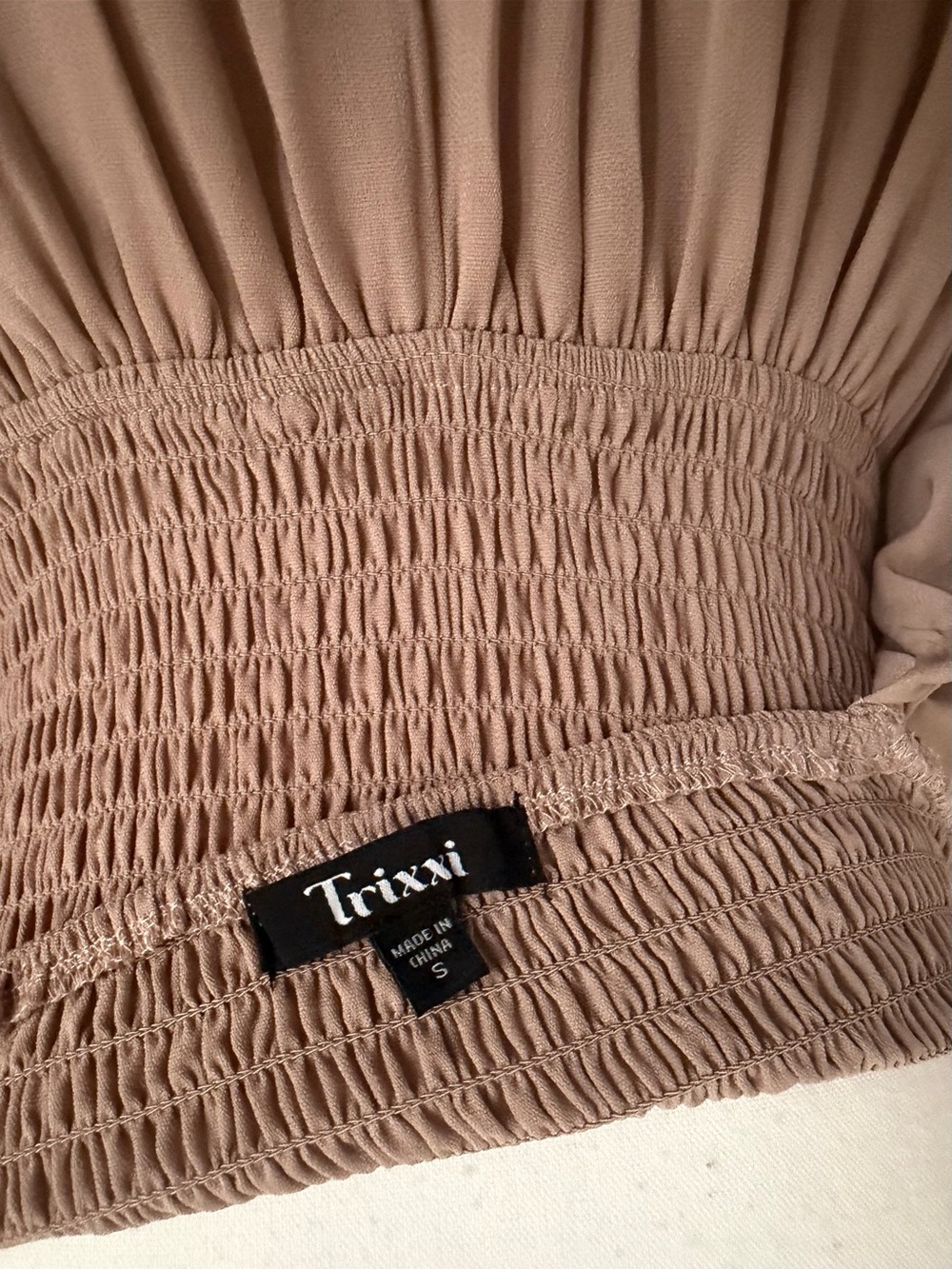 Trixxi Puff Sleeve Midi Dress in Taupe - Picture 5 of 7